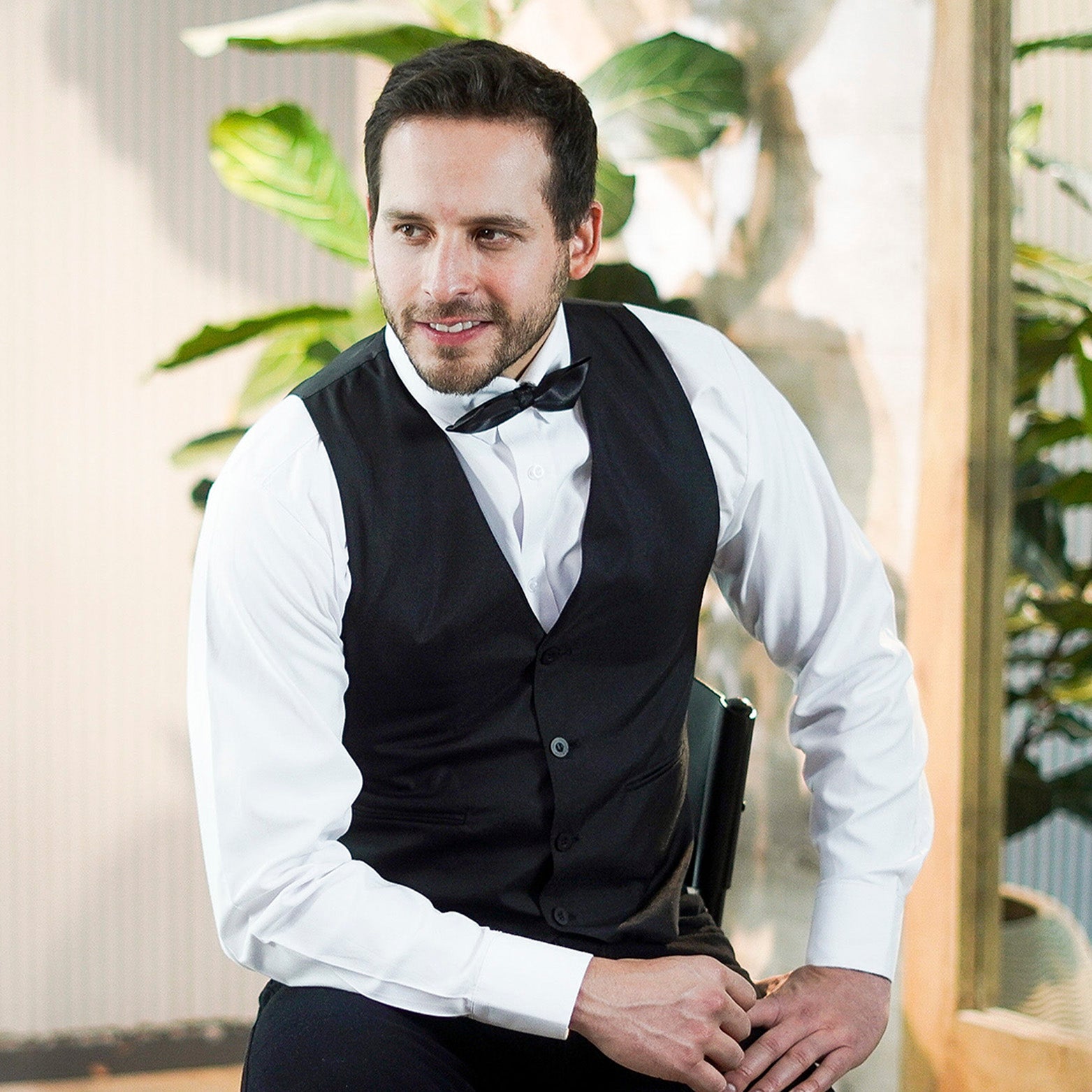 Linoflex Black Waiter Vest - Men