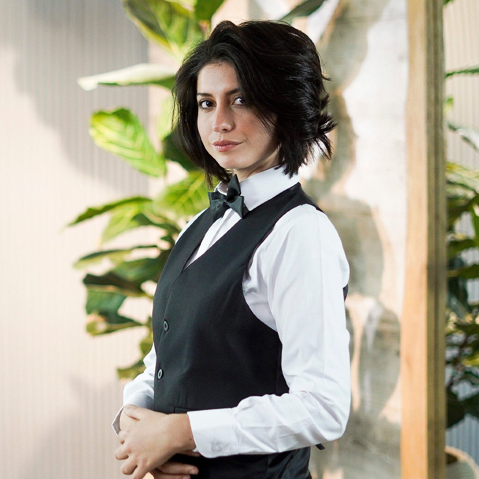 Linoflex Black Waiter Vest - Women
